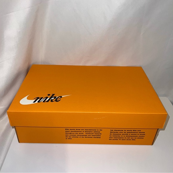 Nike Cortez SE Suede "Pacific Moss/Infinite Gold/Muslin/Sail" - Picture 13 of 13